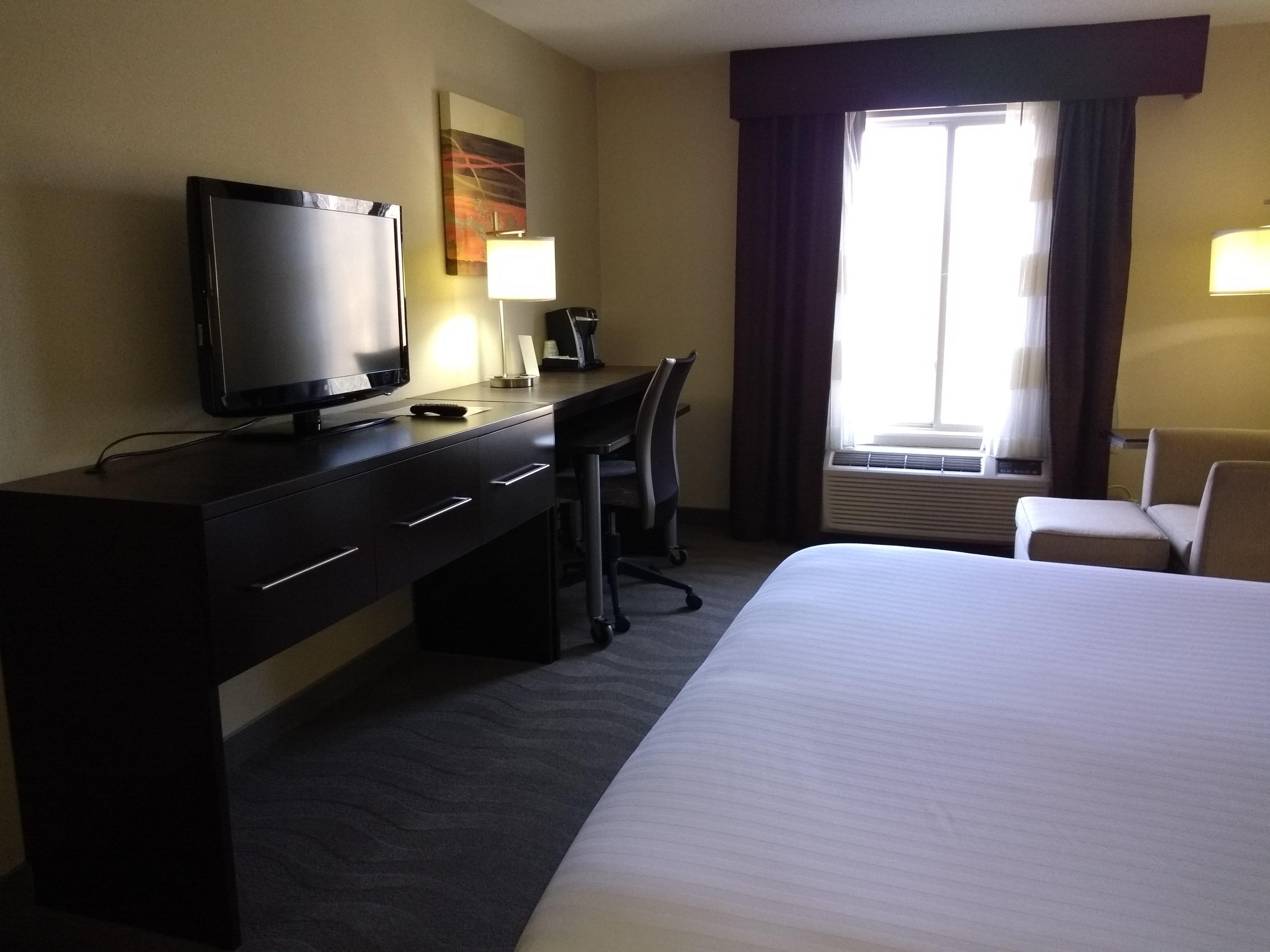 Holiday Inn Express Hotel & Suites Waterford By Ihg Esterno foto