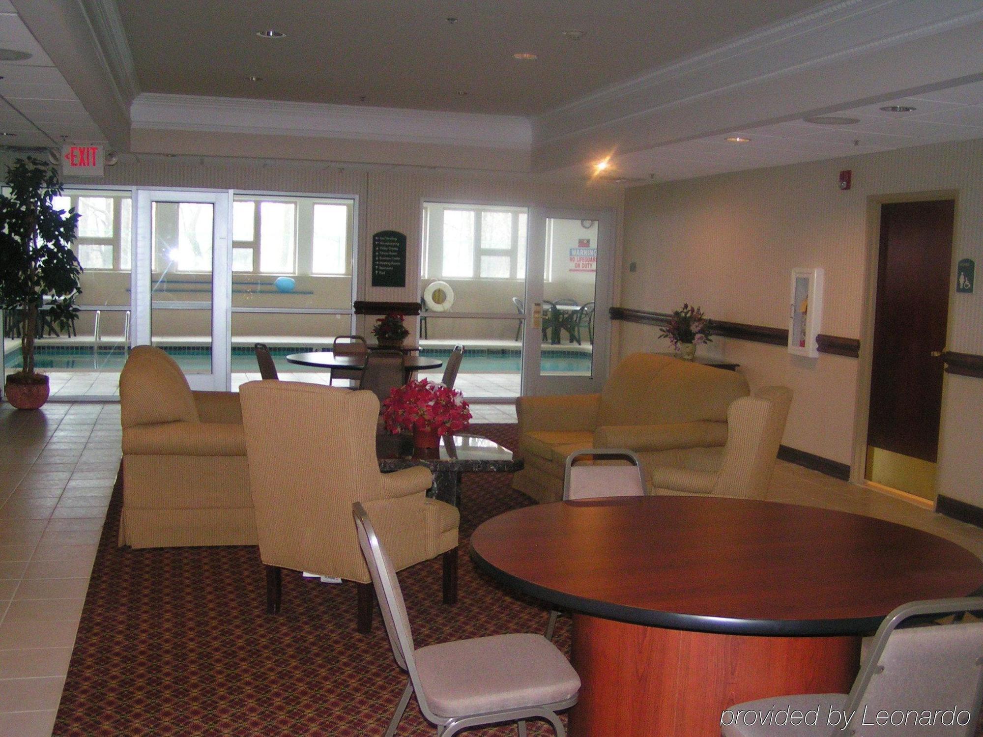 Holiday Inn Express Hotel & Suites Waterford By Ihg Esterno foto
